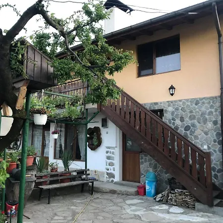 градината Vendégház Dobriniste