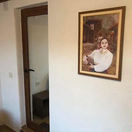 къща за гости градината Guest house Dobrinishte