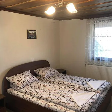 Guest house къща за гости градината Dobrinishte