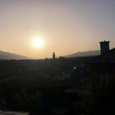 къща за гости градината Dobrinishte