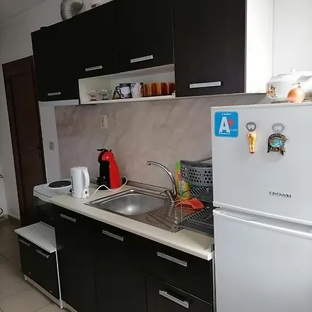 къща за гости градината Guest house Dobrinishte