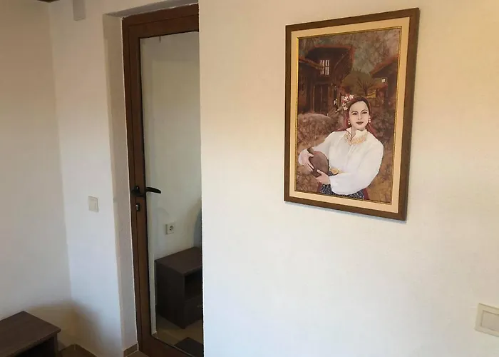 градината 게스트하우스 도브리니쉬트